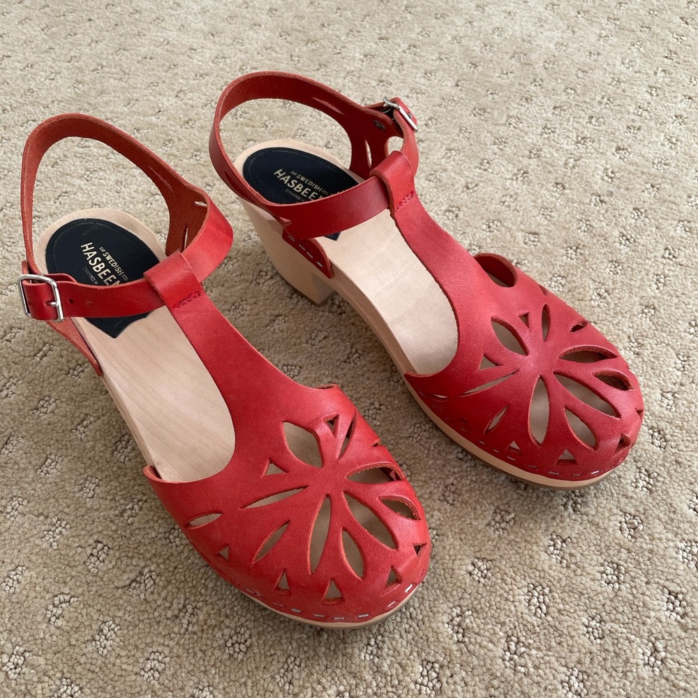 Swedish Hasbeens Lacy Clog Sandal Red Size 39